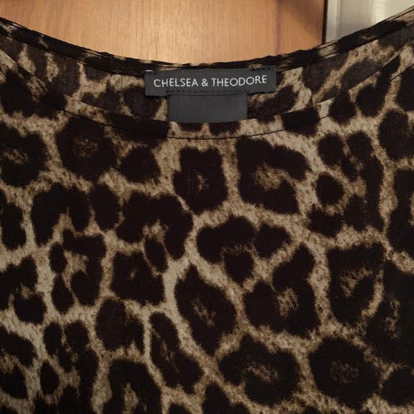 Chelsea & Theodore blouse - Picture 5 of 10